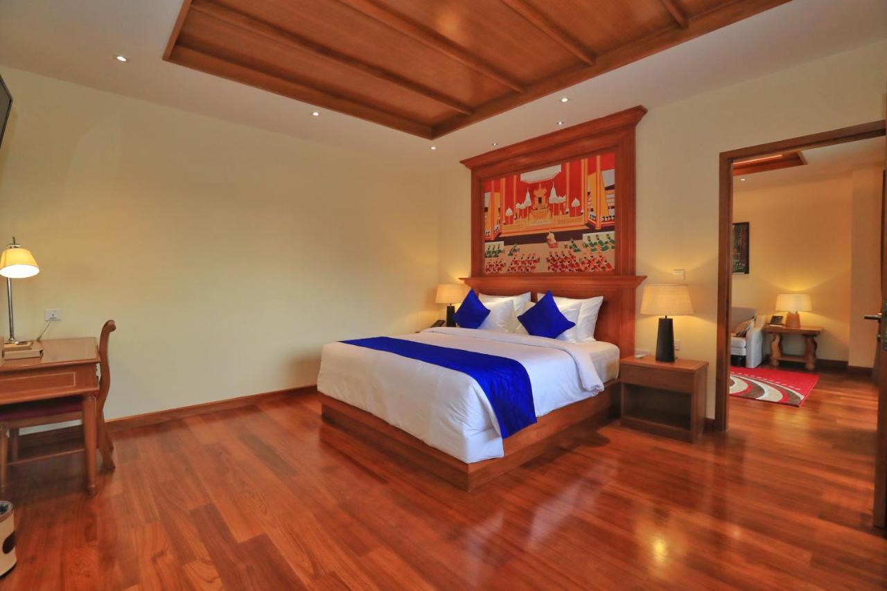 Sunset Palace View Suites Мандалей Екстериор снимка
