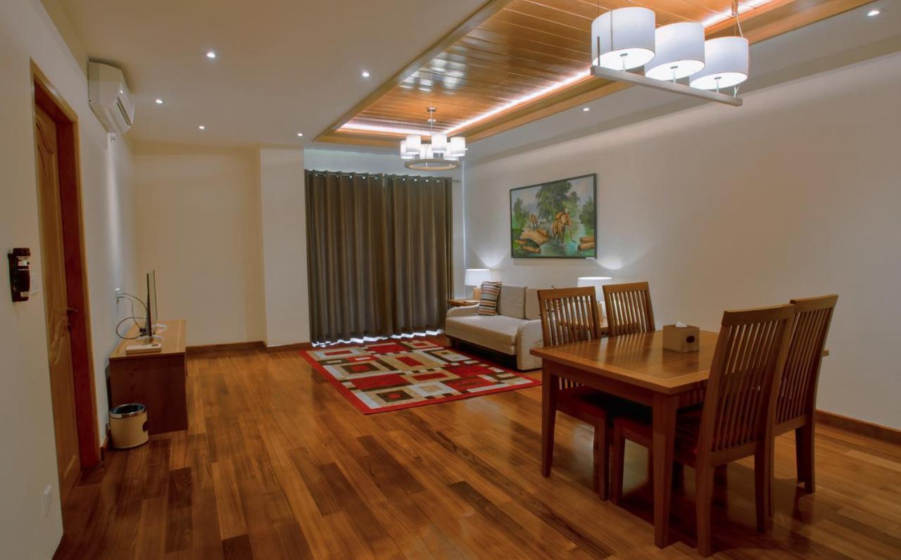Sunset Palace View Suites Мандалей Екстериор снимка