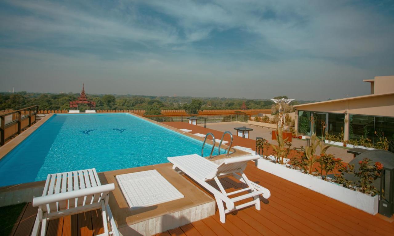 Sunset Palace View Suites Мандалей Екстериор снимка