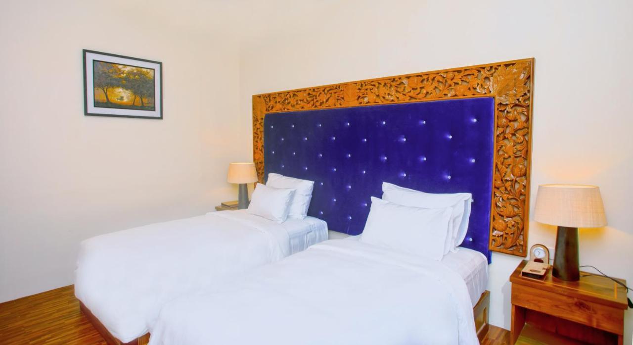 Sunset Palace View Suites Мандалей Екстериор снимка