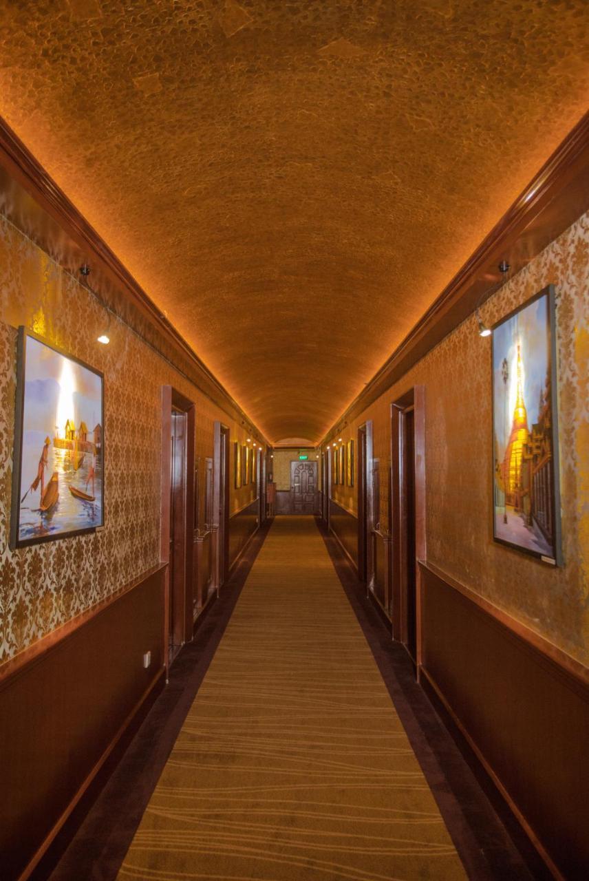 Sunset Palace View Suites Мандалей Екстериор снимка